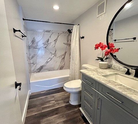Master bathroom.