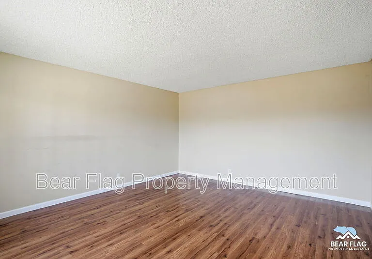 1312 Mission Dr — Photo 4