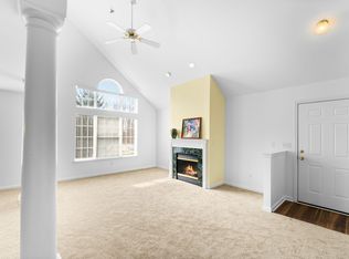 9475 Lakeside Dr, Ypsilanti, MI
