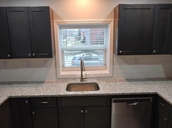 1201 Charleston Ave APT 1, Huntington, WV 25701