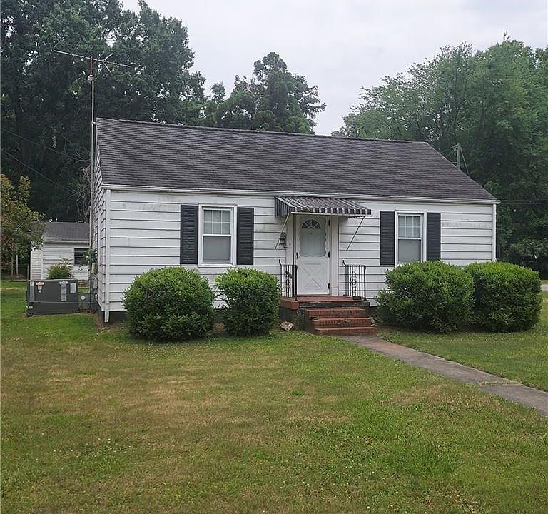 1st image of 616 Brewer St