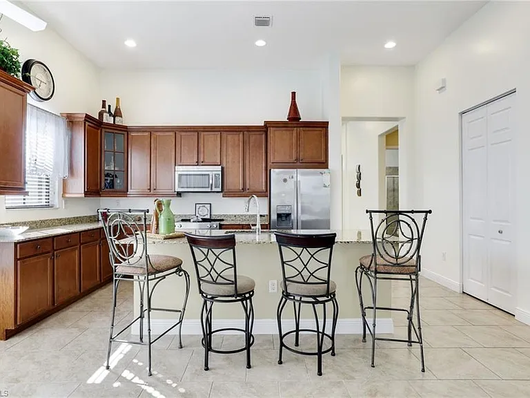 5177 Salerno St — Photo 9