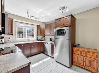 11005 162a Ave NW, Edmonton, AB T5X1Z8