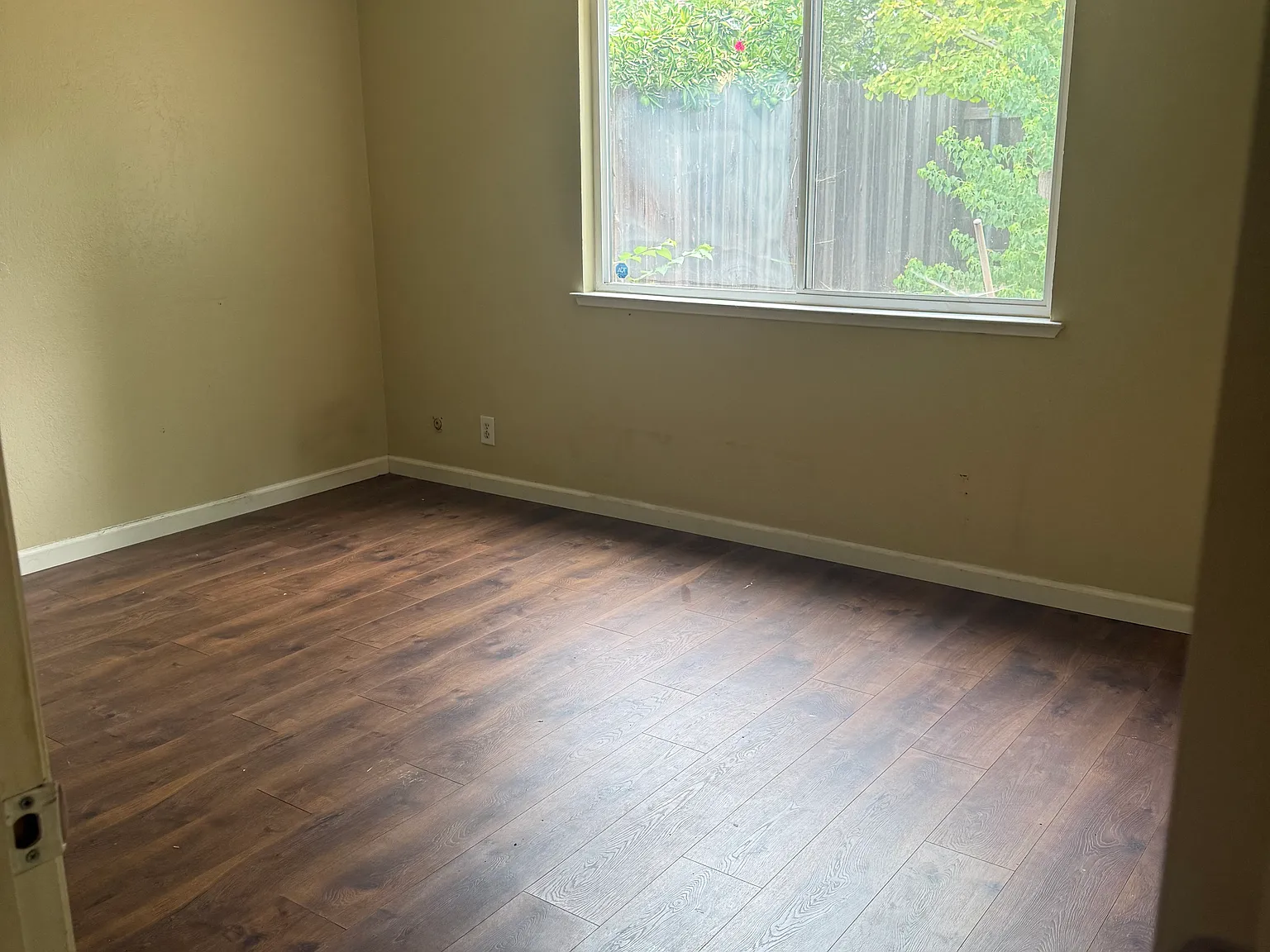 3 bed, 1217 sqft, $2,650 — Photo 3