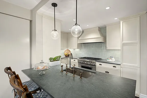 Sold by Compass | media 16