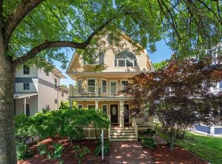 80 Lexington Ave #2, Cambridge, MA 02138