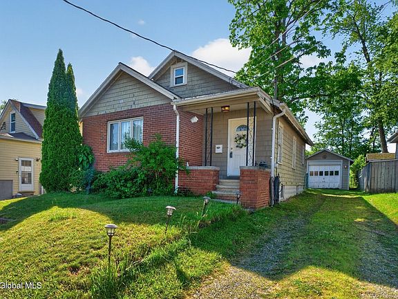 2nd image of 30 Fern Avenue
