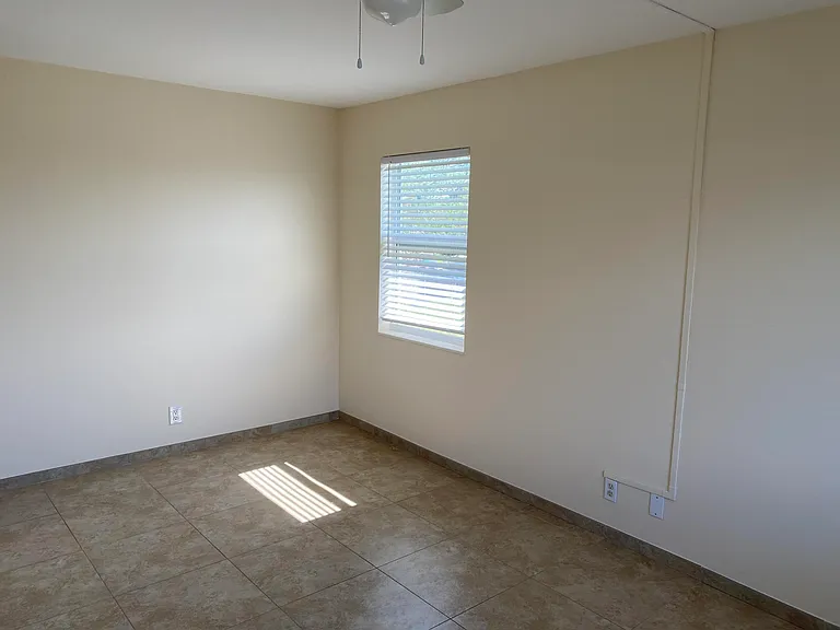 200 Main Blvd #D — Photo 9