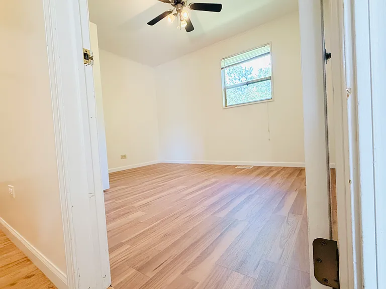 2904 Stork Ct — Photo 18