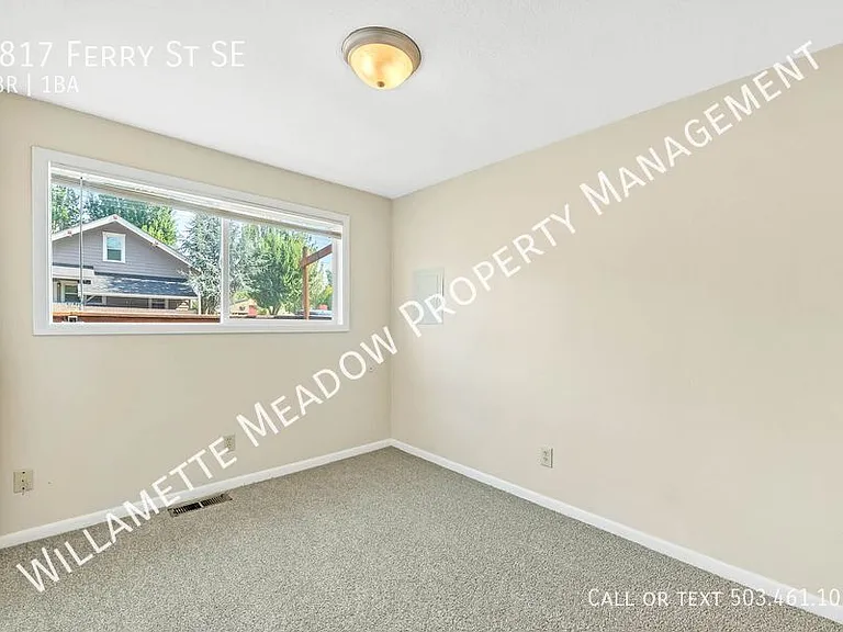 1817 Ferry St SE — Photo 15