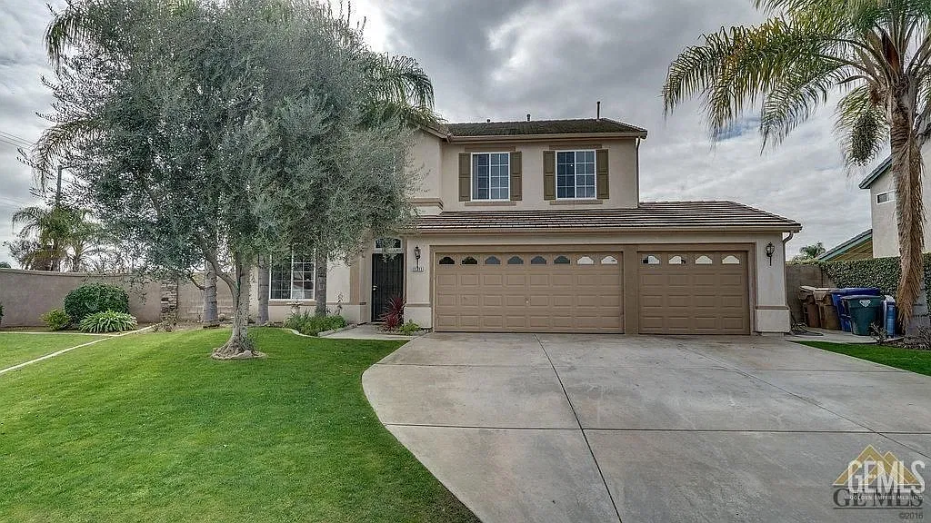 5 bed, 3.0 bath, 2683 sqft, $3,195 — Photo 1