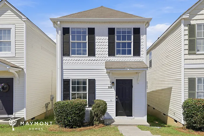 3 bed, 2.5 bath, 1260 sqft, $1,595 — Photo 1