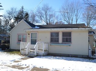 630 Elm St, Colon, MI 49040