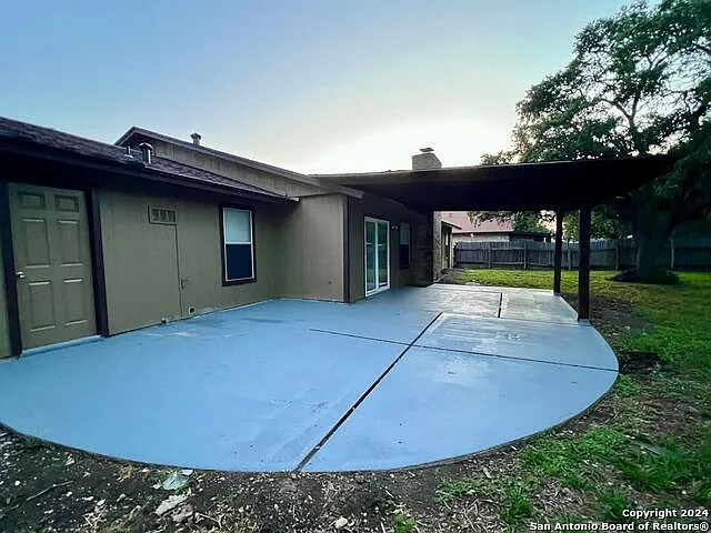 4611 Crested Land — Photo 17