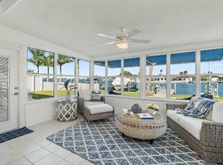 6749 Bay St, Saint Pete Beach, FL 33706