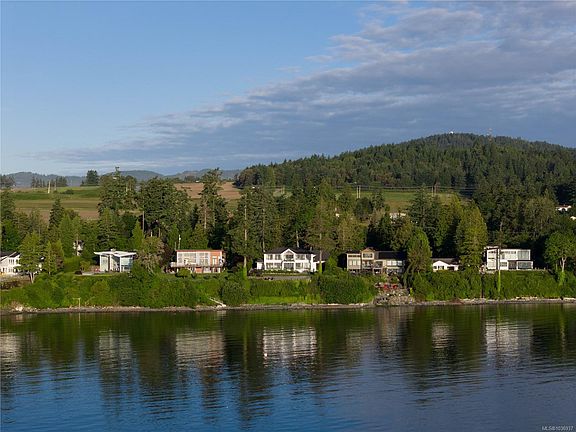 5th image of 8425 Lochside Dr