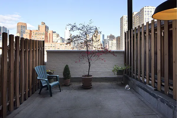 Sold by Stribling | media 6