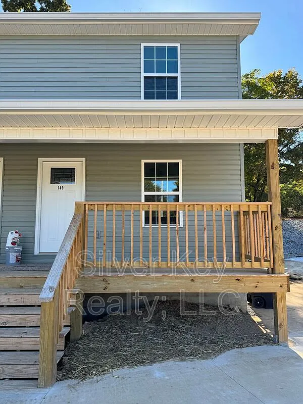 2 bed, 1.5 bath, $1,250 — Photo 2