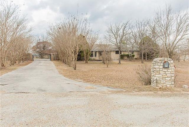 1st image of 275 Mighty Oak Ln