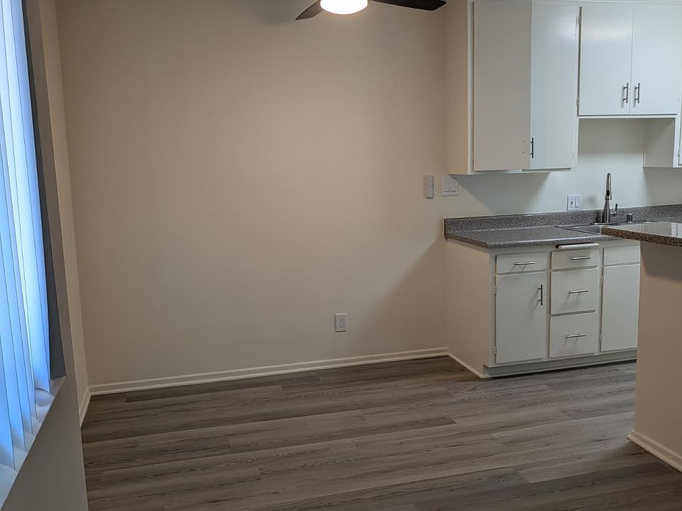 dining room from front door