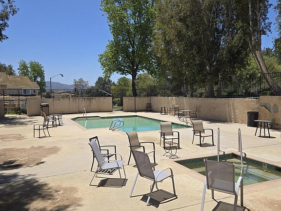 4th image of 2762 Erringer Rd APT 15