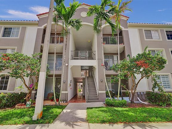 3rd image of 6841 SW 44th St APT 305