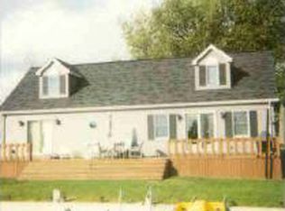 1715 NE Colonial Dr, Rochester, IN 46975