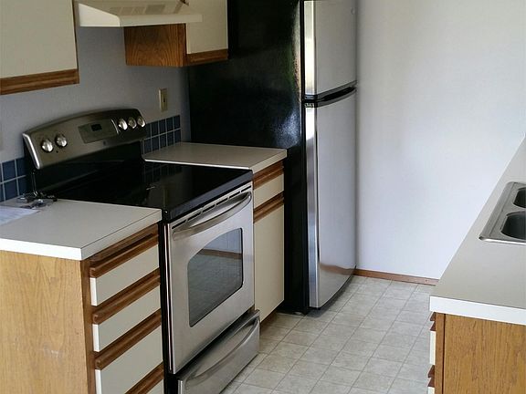 4th image of 1231 NE 177th St APT A