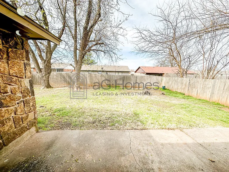 730 Arlington Dr — Photo 20