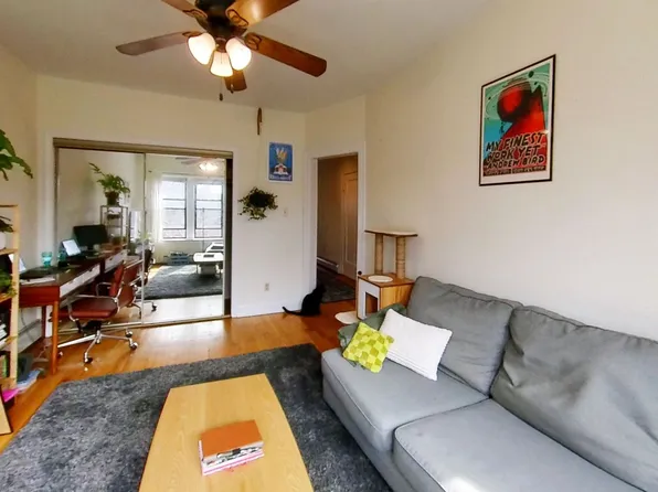 1900-10 W Berteau Ave #4201-03, Harwood Heights, IL 60706