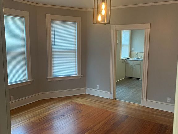 4th image of 131 Lincoln St Floor 1