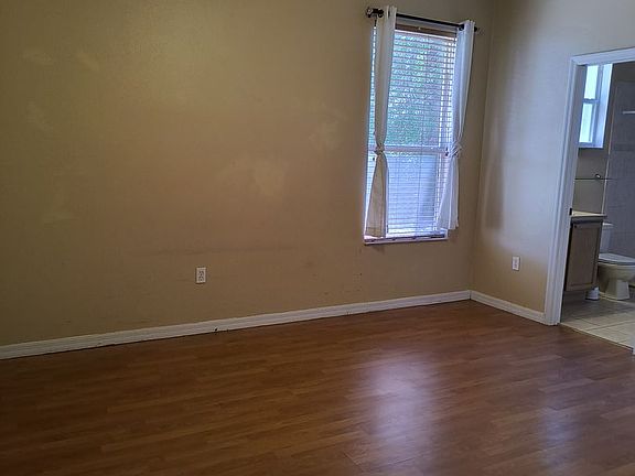 5th image of 248 Bluff Pass Dr