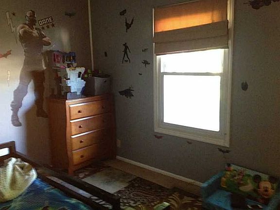 4th image of 201 Maryville Ln