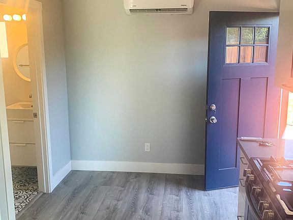 5th image of 13098 Water St #2