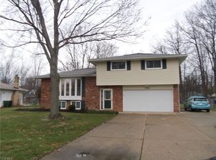 7043 E Jefferson Dr, Mentor, OH 44060
