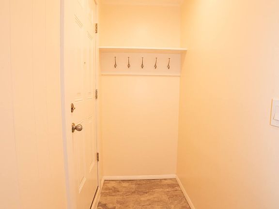 4th image of 815 7th Ave N #815