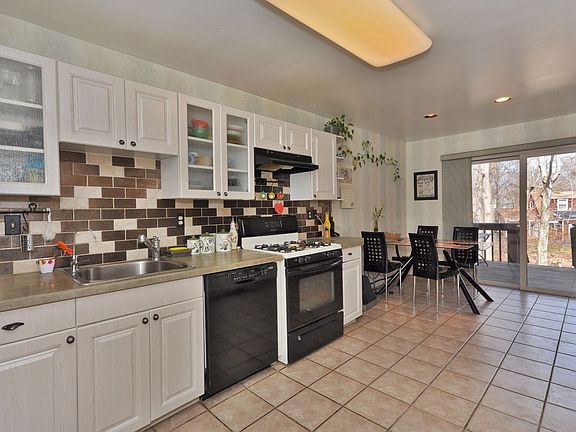 Kitchen with Sliding Door