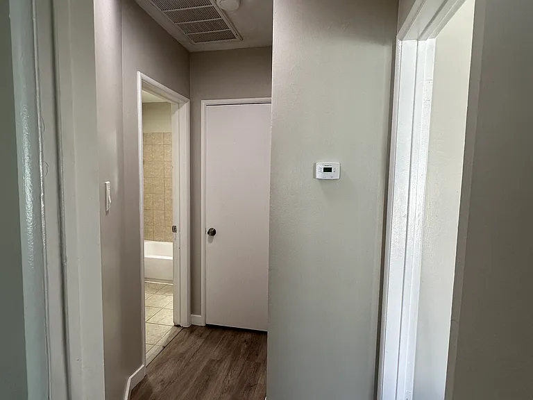 Corridor with auxiliary closet for extra storage