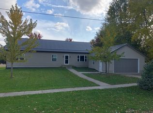 300 Piatt St, Clarence, IA 52216