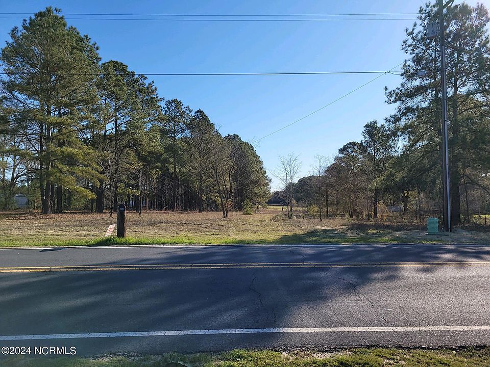 2nd image of 893 Highway 381