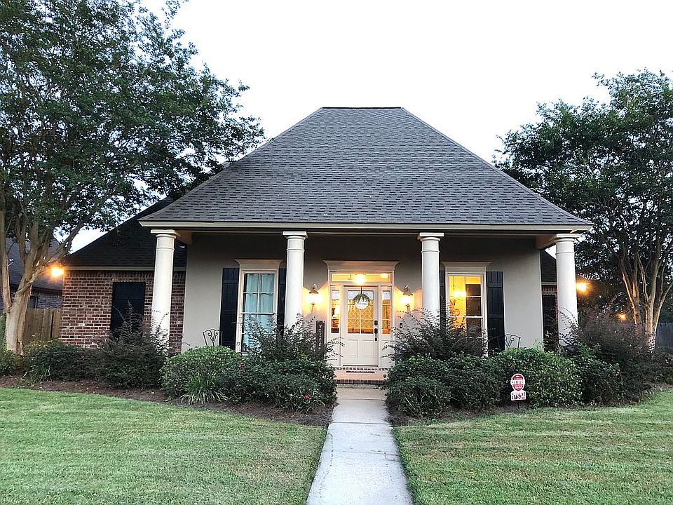 1st image of 17534 Lake Vista Dr