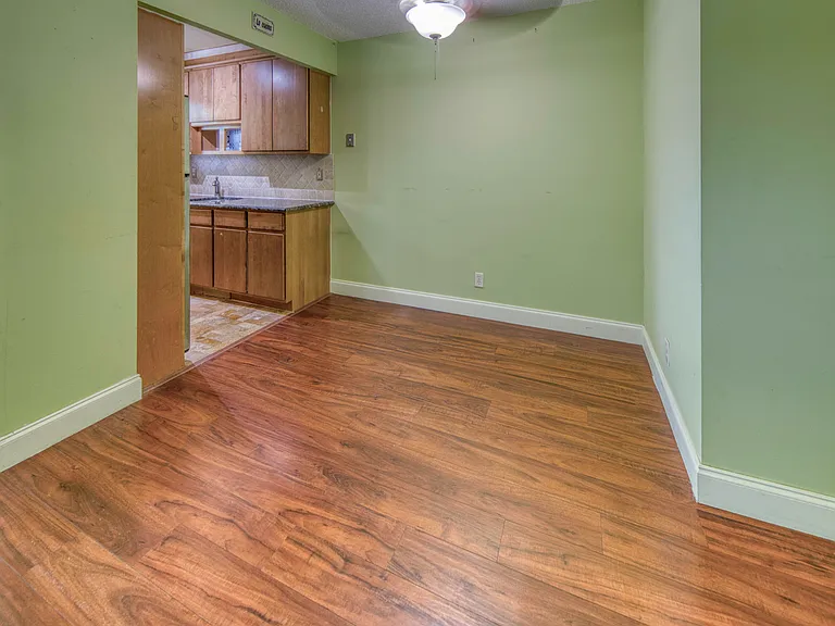 216 N Federal Hwy #8 — Photo 11