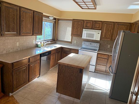 Big kitchen