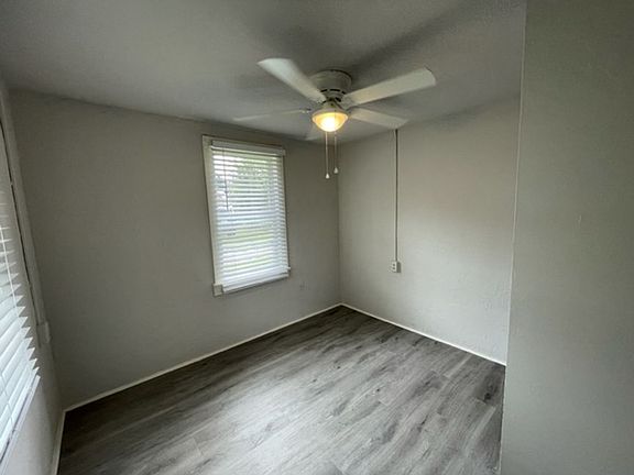 3rd image of 710 NW 8th St