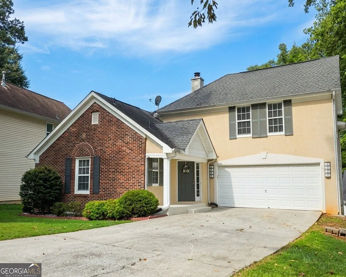 3 bed, 2.0 bath, 1434 sqft, $2,200 — Photo 2