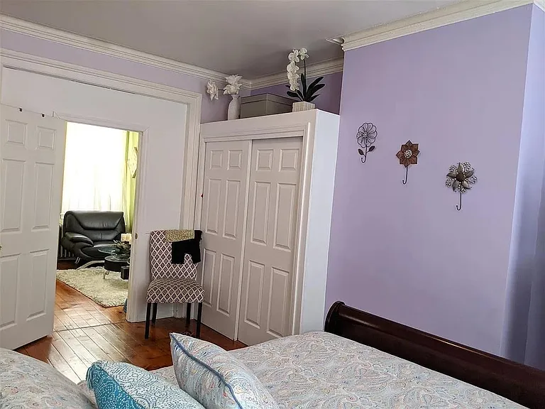 41 Hutton St #1 — Photo 10
