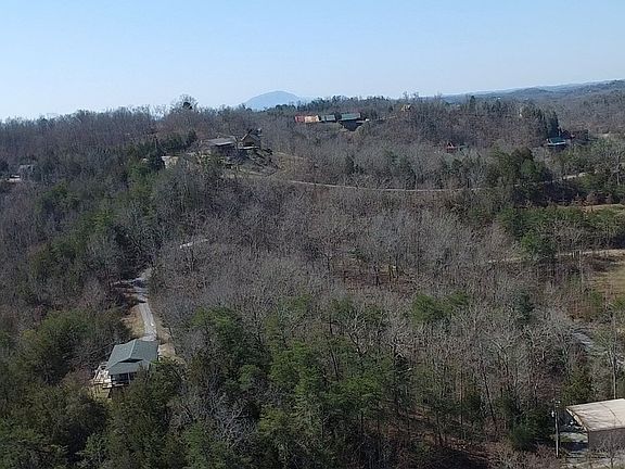 4th image of 1241 Flat Creek Rd #1