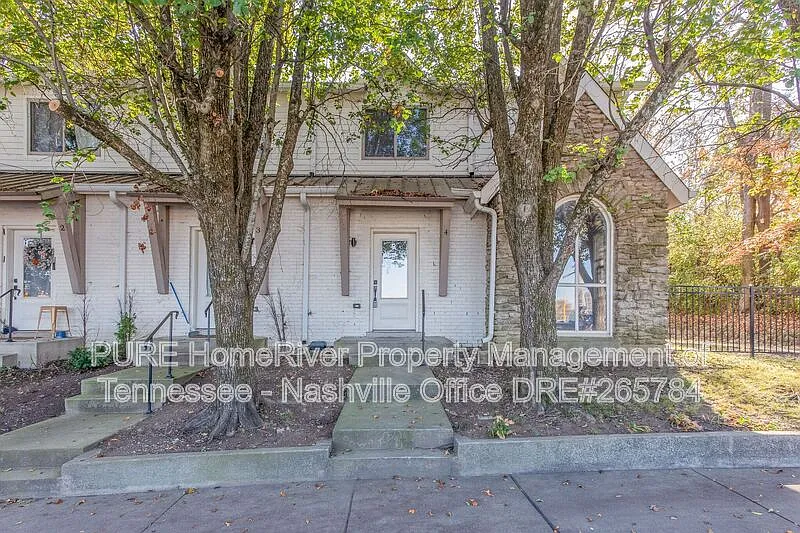 429 Humphreys St #4
