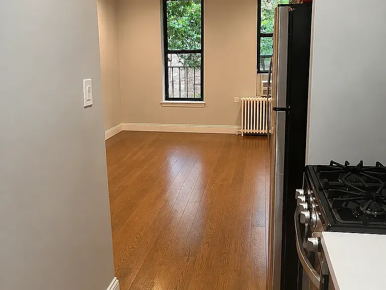 310 E 89th St #16 — Photo 9