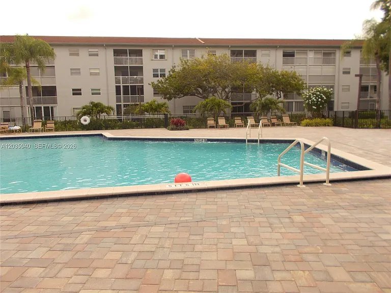 1400 SW 124th Ter #106Q — Photo 51